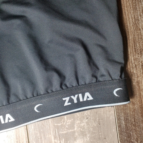 ZYIA Active Classic Comfort Racerback Sports Bra Black Size Medium - Picture 9 of 11
